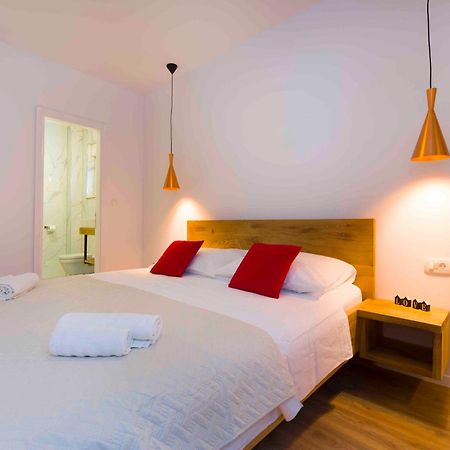 Bulli Croatia Hotel Seget Donji ภายนอก รูปภาพ