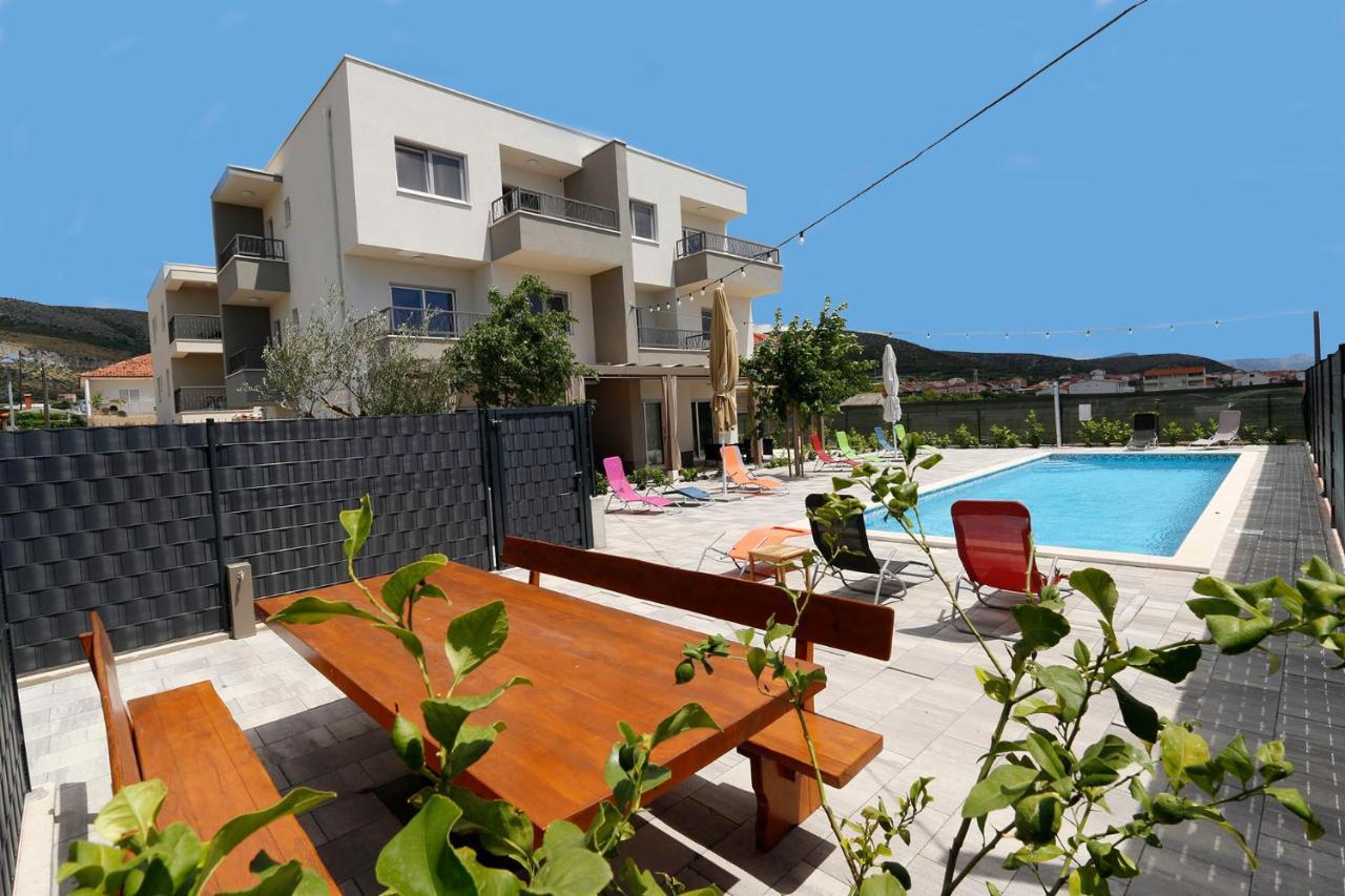 Bulli Croatia Hotel Seget Donji ภายนอก รูปภาพ