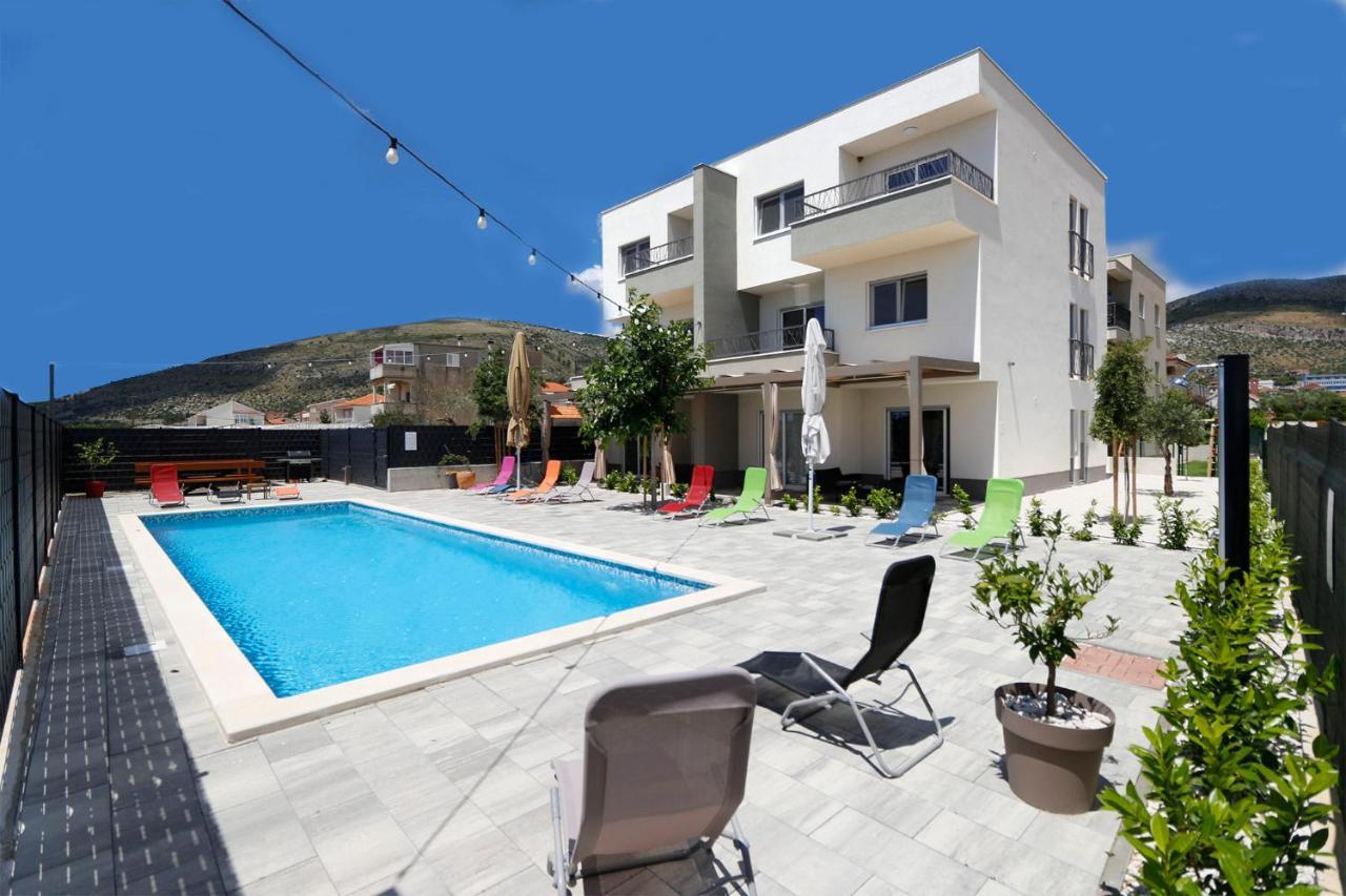 Bulli Croatia Hotel Seget Donji ภายนอก รูปภาพ