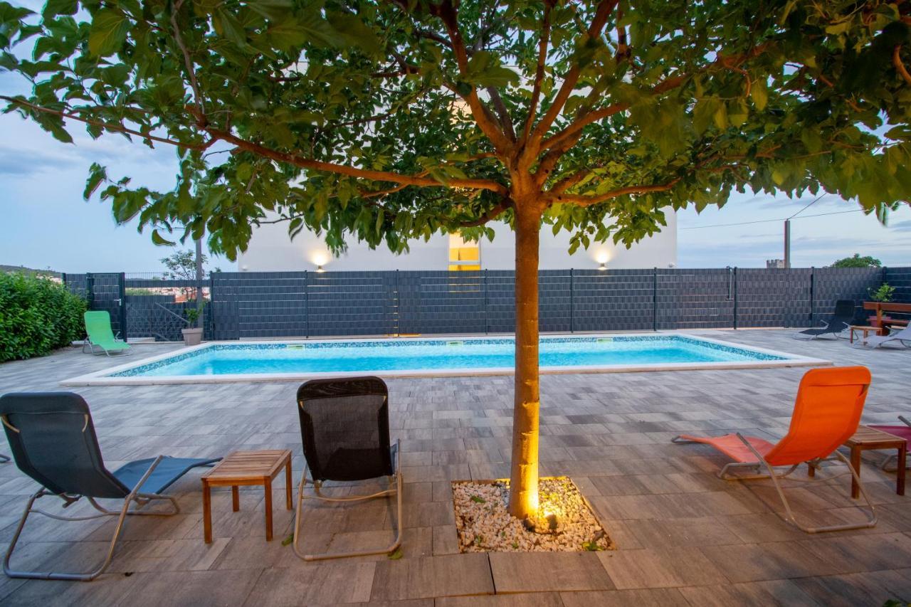 Bulli Croatia Hotel Seget Donji ภายนอก รูปภาพ