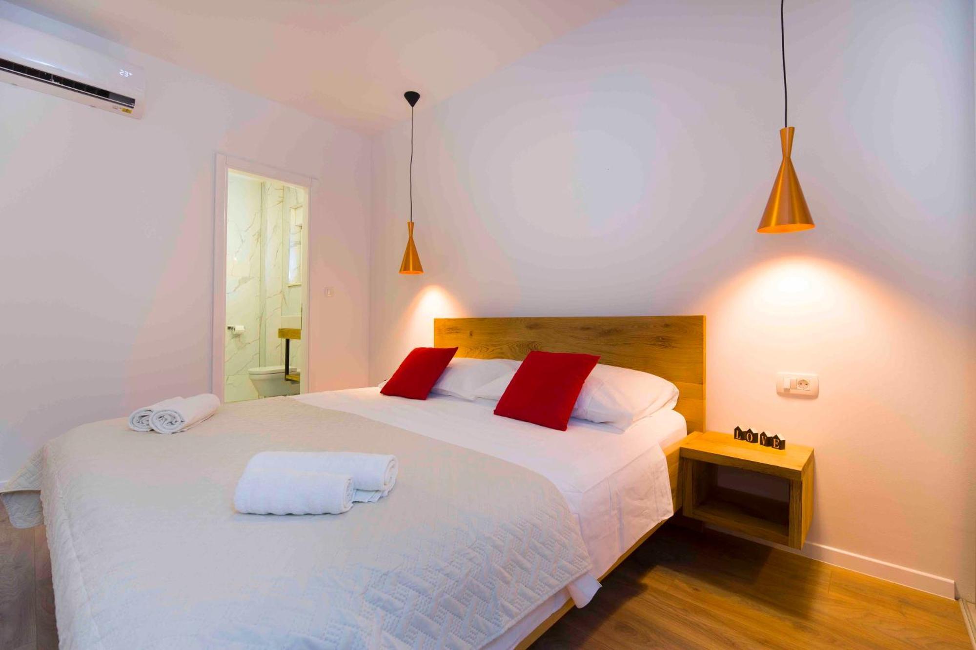 Bulli Croatia Hotel Seget Donji ภายนอก รูปภาพ