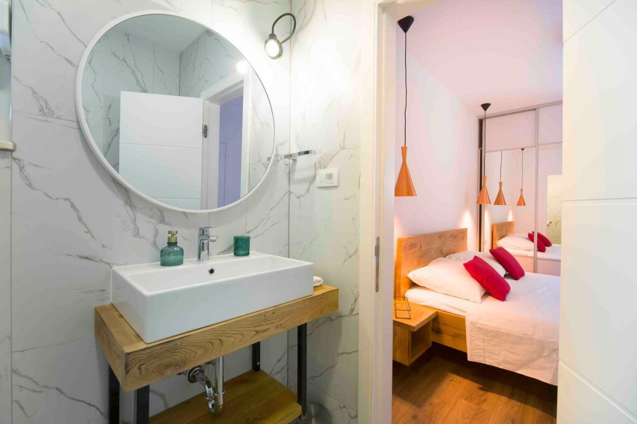 Bulli Croatia Hotel Seget Donji ภายนอก รูปภาพ